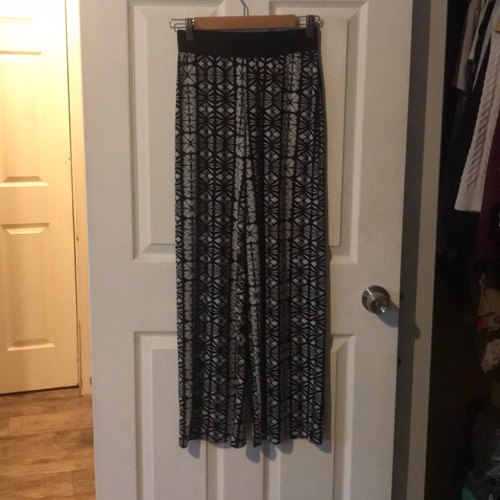 Alfani Black & White Patterned Petite Casual Pants